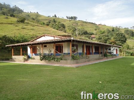 ME URGE VENDER FINCA EN GIRARDOTA - Finca en Girardota, Antioquia
